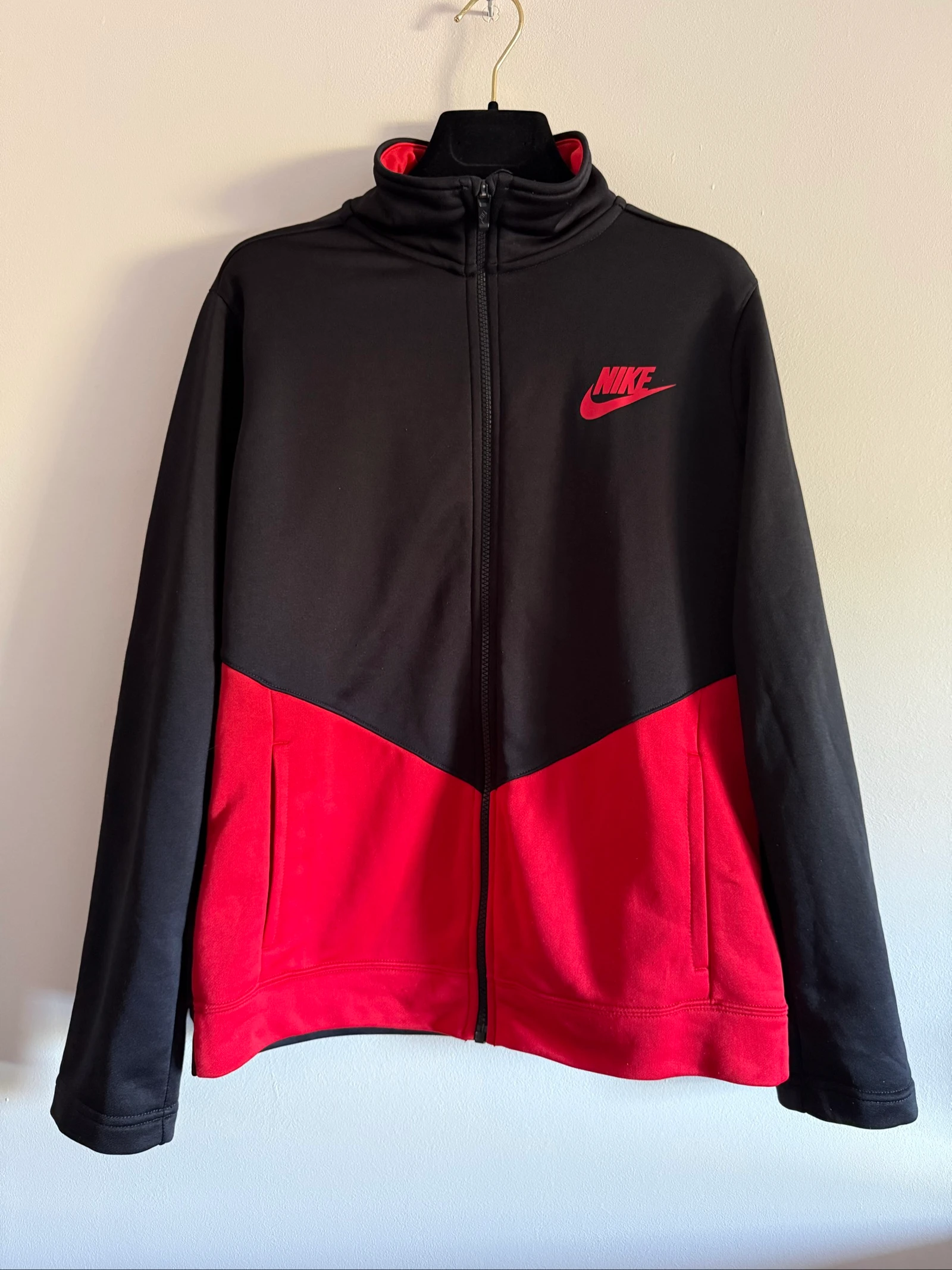 Veste Nike junior XL 158-170 cm noir rouge zippée sport ado 14-16 ans